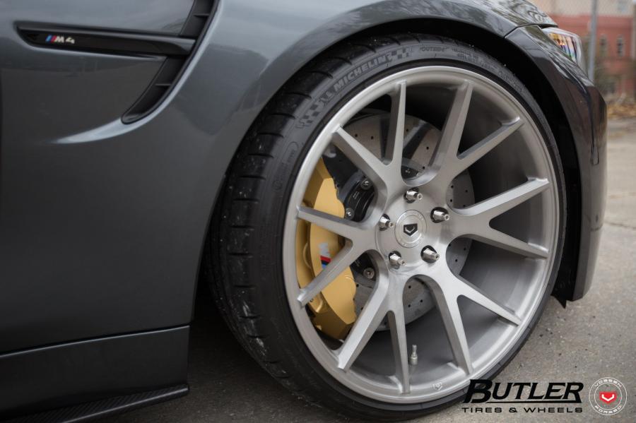 Колеса BMW M4 Coupe on Vossen Wheels (VPS-306) 2017 года  (фото 14 из 38)